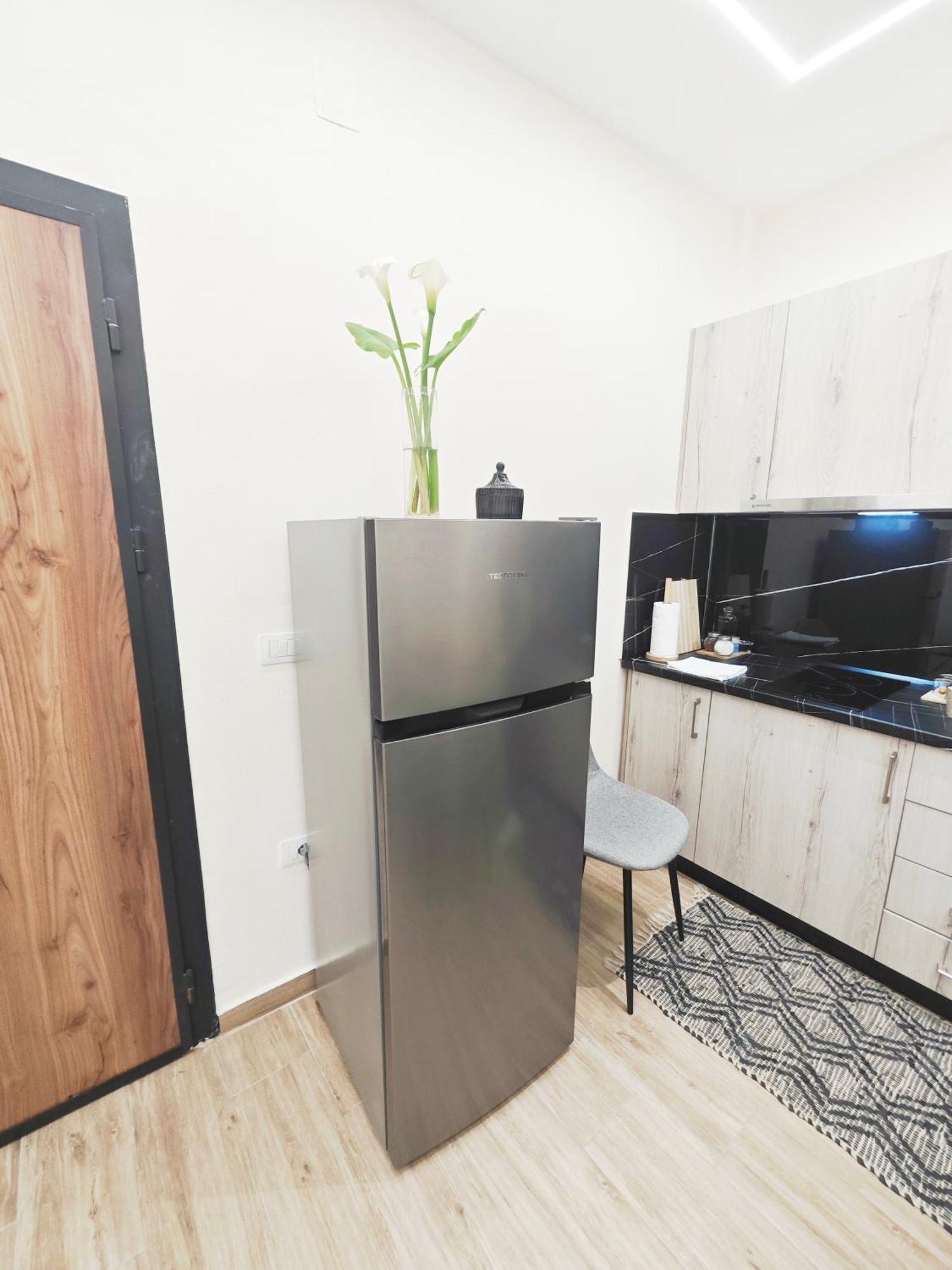 New Apartment Close To Sea And Downtown Вльора Екстер'єр фото